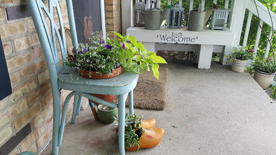 chair planter porch (3)