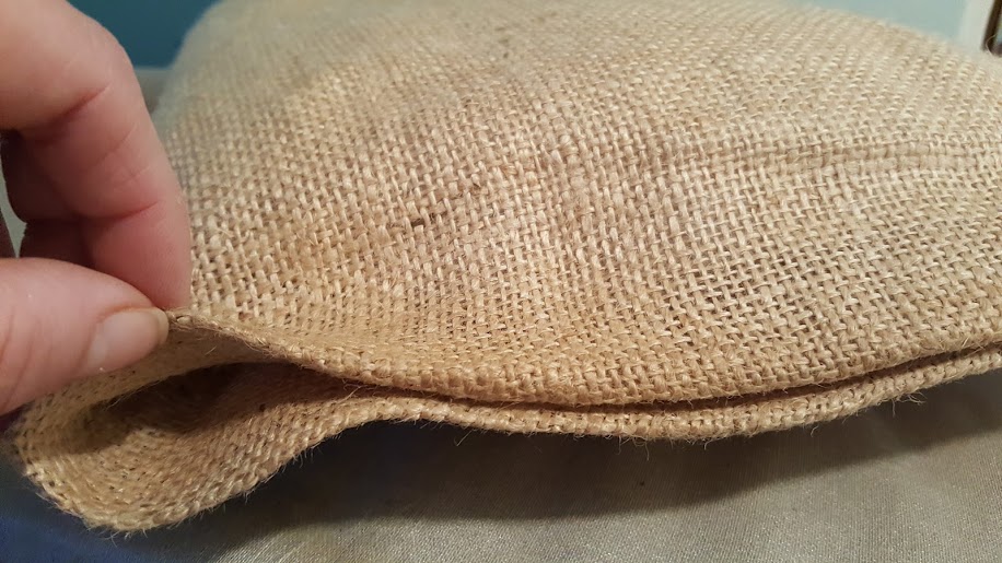 no-sew-pillow-heat-n-bond-failed-to-hold-the-burplap-pillow-case