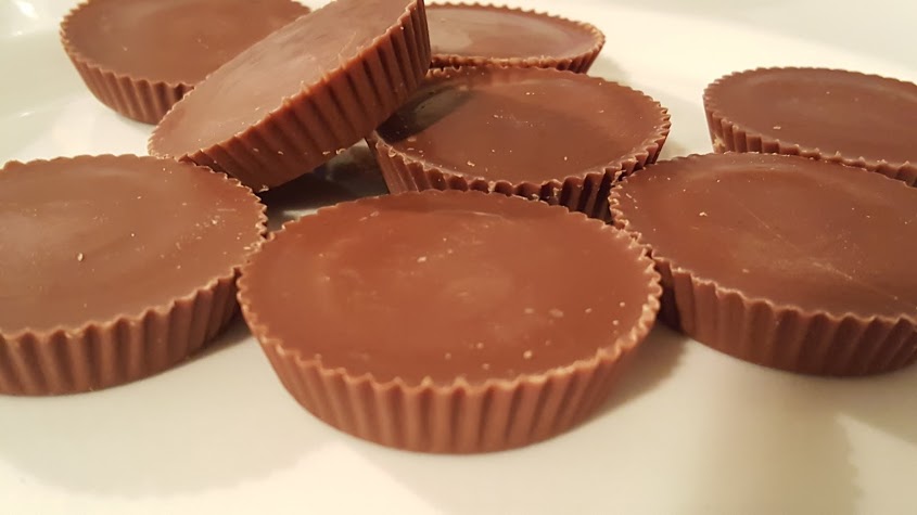 chocolate-peanut-butter-bundt-cake-candy