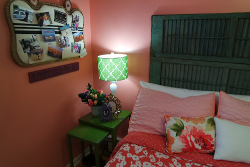 budget friendly teenage girl room makeover with shutter headboard