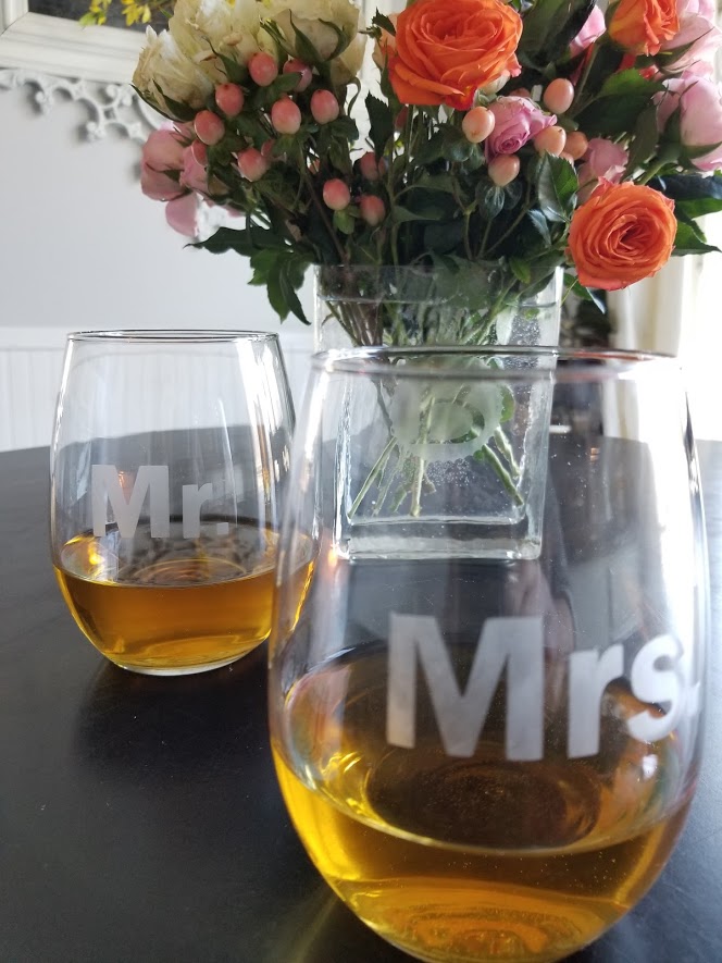 https://mythriftyhouse.com/wp-content/uploads/2018/03/etched-glass-wedding-gift.jpg