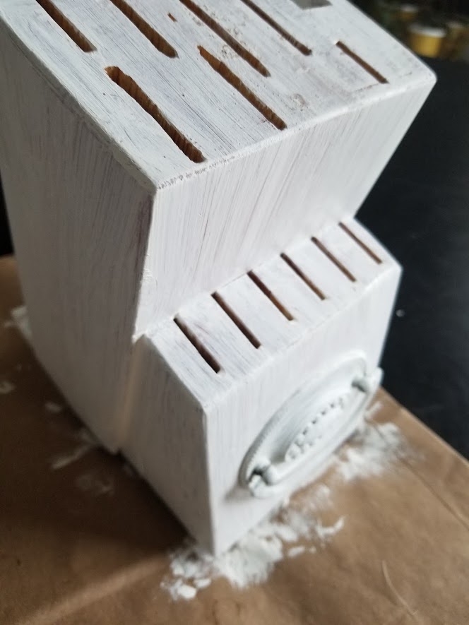 DIY Painted Knife Block With Phone Holder - My Thrifty House