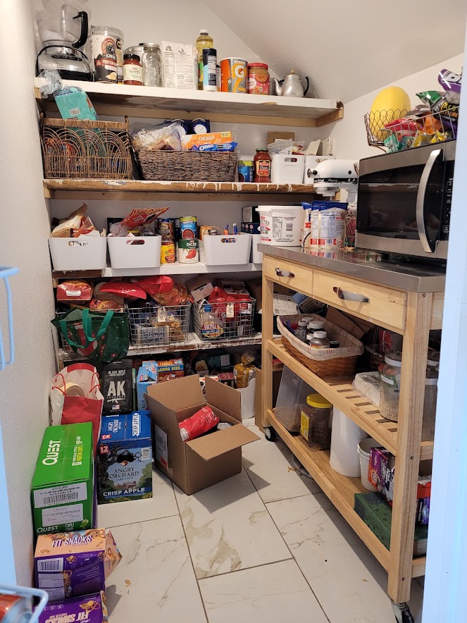 The Thrifty Home: Deep Pantry Organization